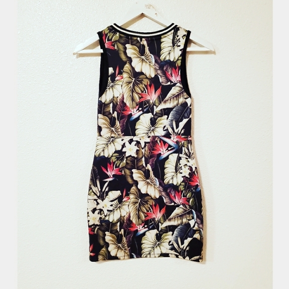 Topshop Island Life Tropical Print Bodycon Dress - Picture 5 of 6